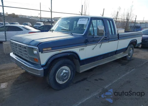 1985 Ford F250 z USA, uszkodzony, nr VIN 1FTHX25L3FKB17291